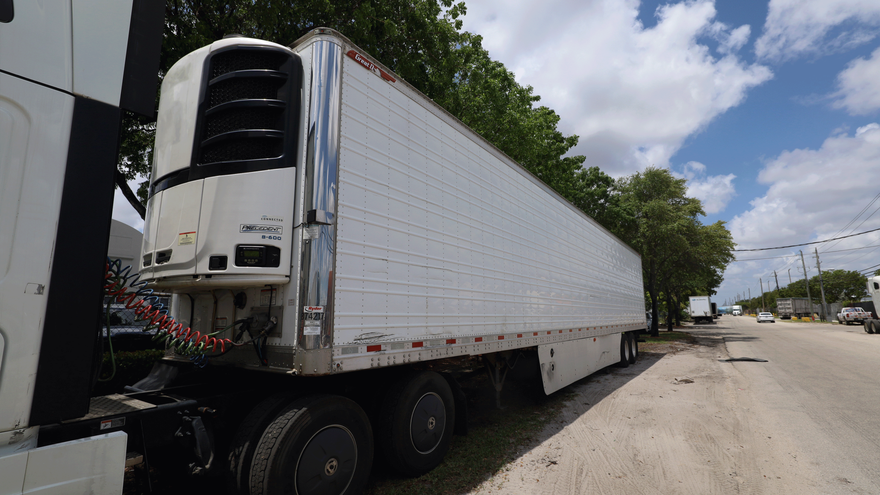 Sunship Trucking refrigerated trailer